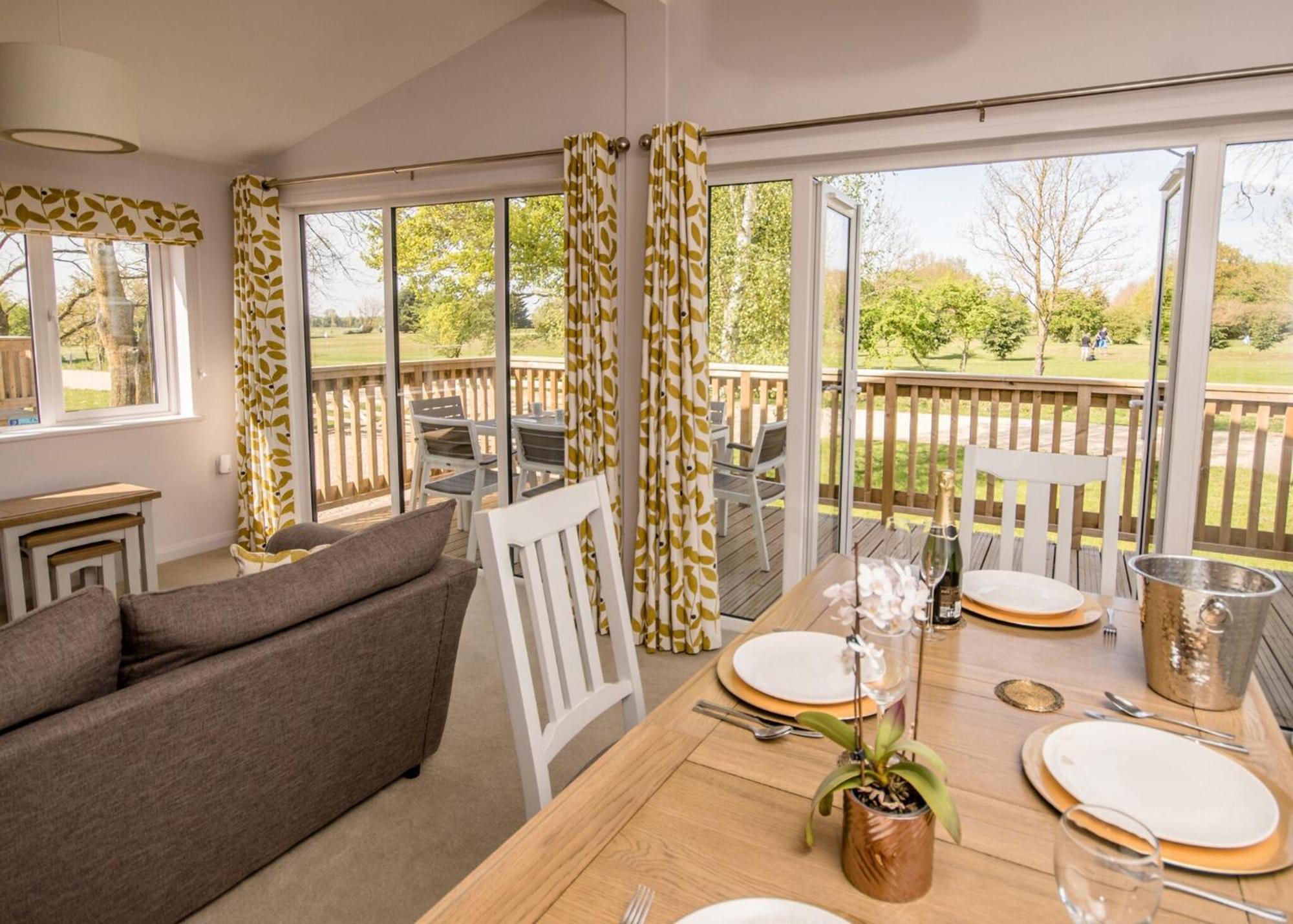 Hawthorn Glen Lodges Downham Market Εξωτερικό φωτογραφία